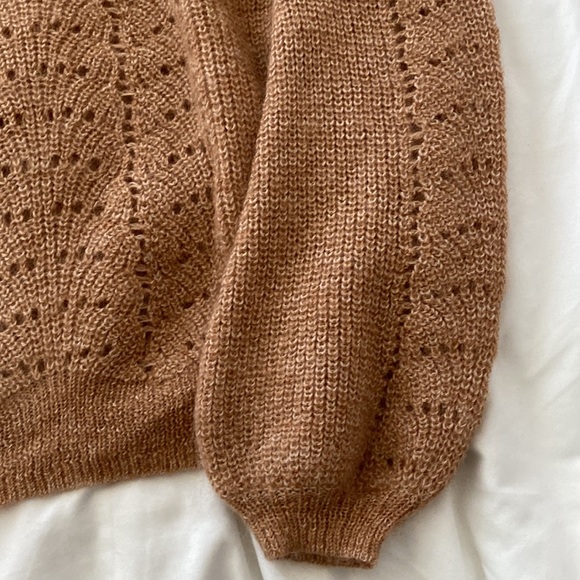 Aritzia Little Moon Gardenia Sweater - Picture 3 of 6